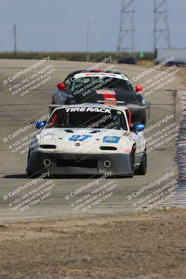 media/Oct-01-2023-24 Hours of Lemons (Sun) [[82277b781d]]/1045am (Outside Grapevine)/